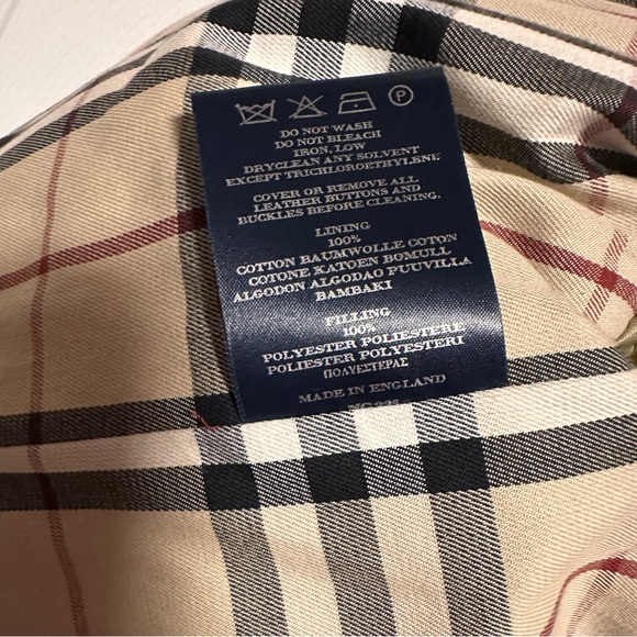 Burberry Bomber Jacket in Red size S - Picture 6 of 16